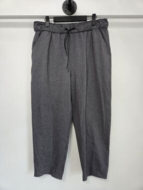 Lululemon Keep Moving Crop 23" Heathered Black Grey Gray Stretch pant SIZE 12